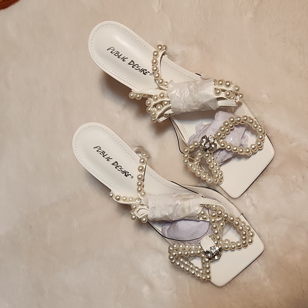 GLIMMER WHITE WRAP AROUND PEARL DETAIL BOW SQUARE TOE CAKE STAND HEELS